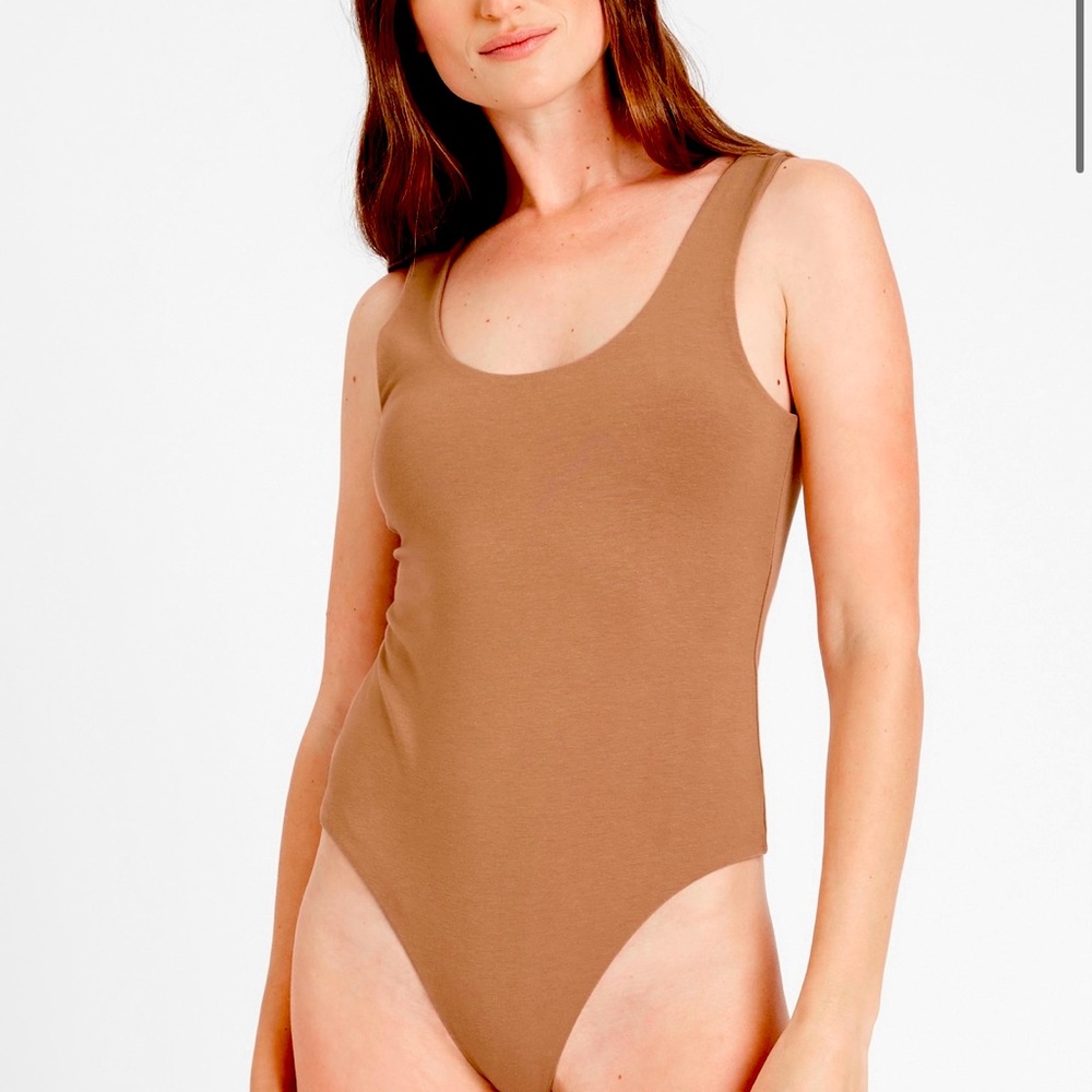 Banana Republic Petite Scoop Neck Thong Body Suit XS